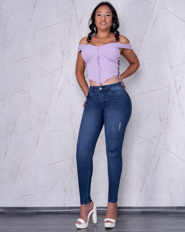 Skinny D0355