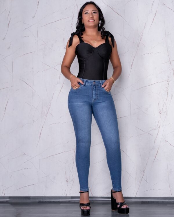 Skinny D0360