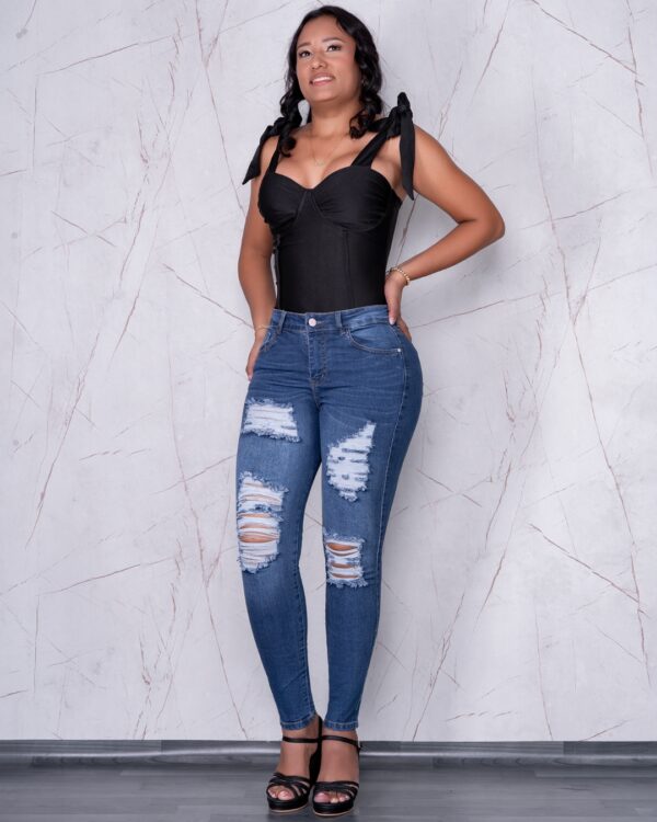 Skinny D0380